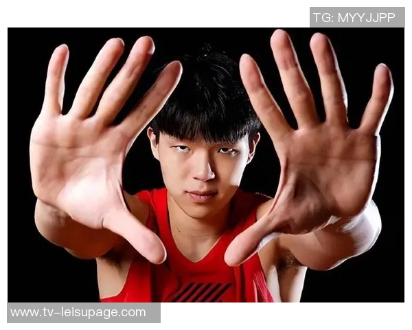 解说:杨瀚森进攻表现全联盟垫底克林根四犯仍不信任其上场表现 解说:杨瀚森进攻表现全联盟垫底克林根四犯仍不信任其上场表现